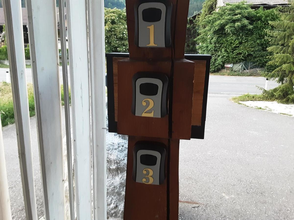 Apartment - Ferienwohnung 2 Treffen Am Ossiachersee Eksteriør billede