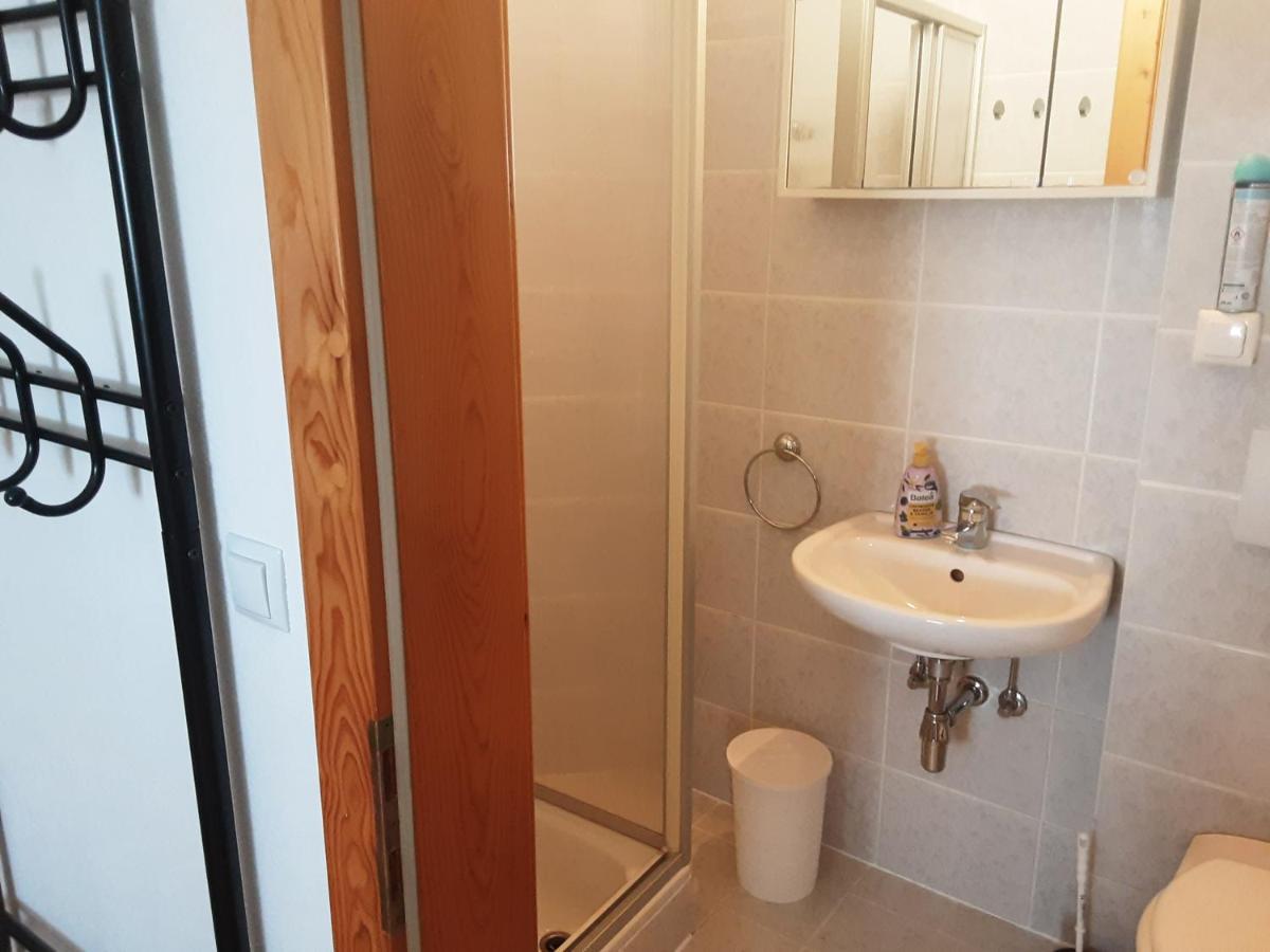 Apartment - Ferienwohnung 2 Treffen Am Ossiachersee Eksteriør billede